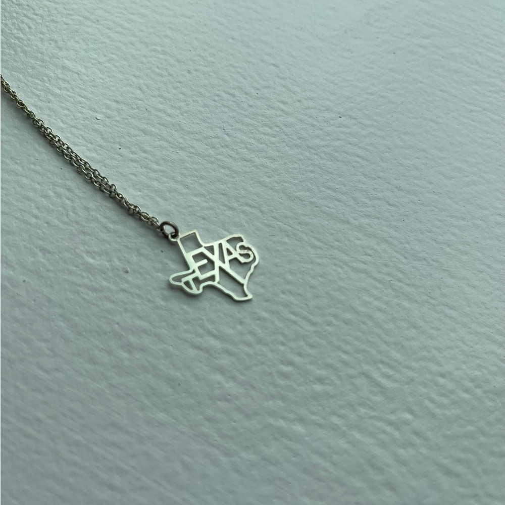 Silver Texas necklace